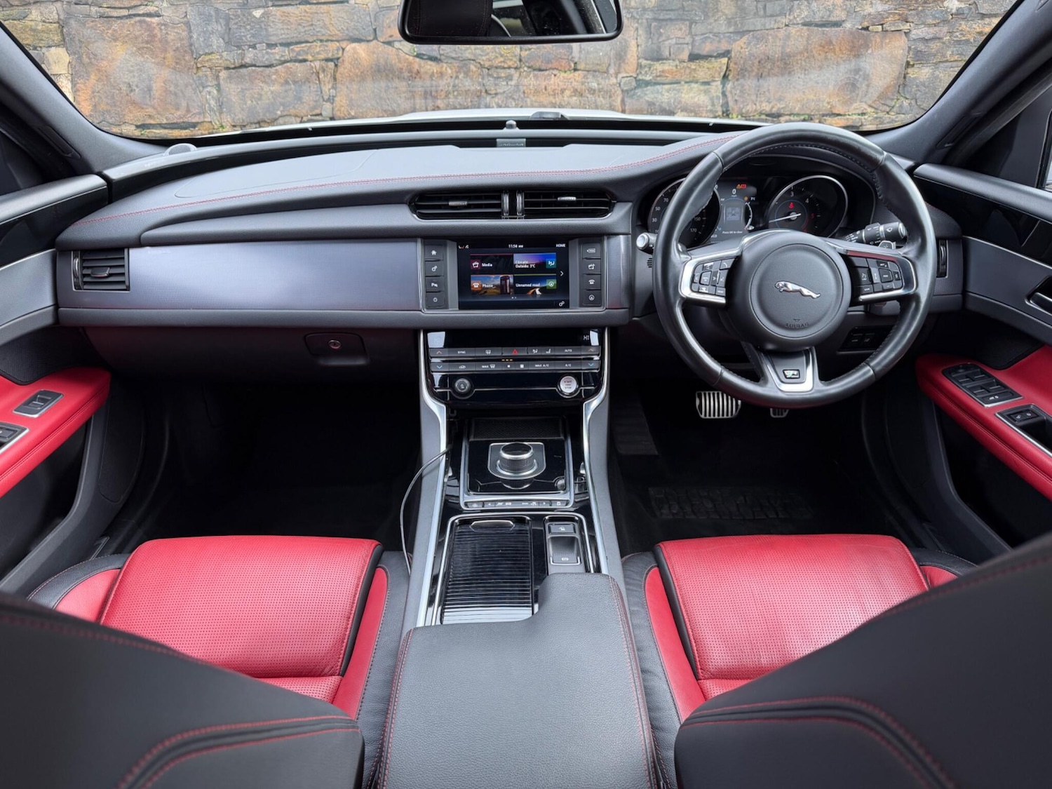 Used Jaguar XF 2017 for sale - 77400850: Photo 10