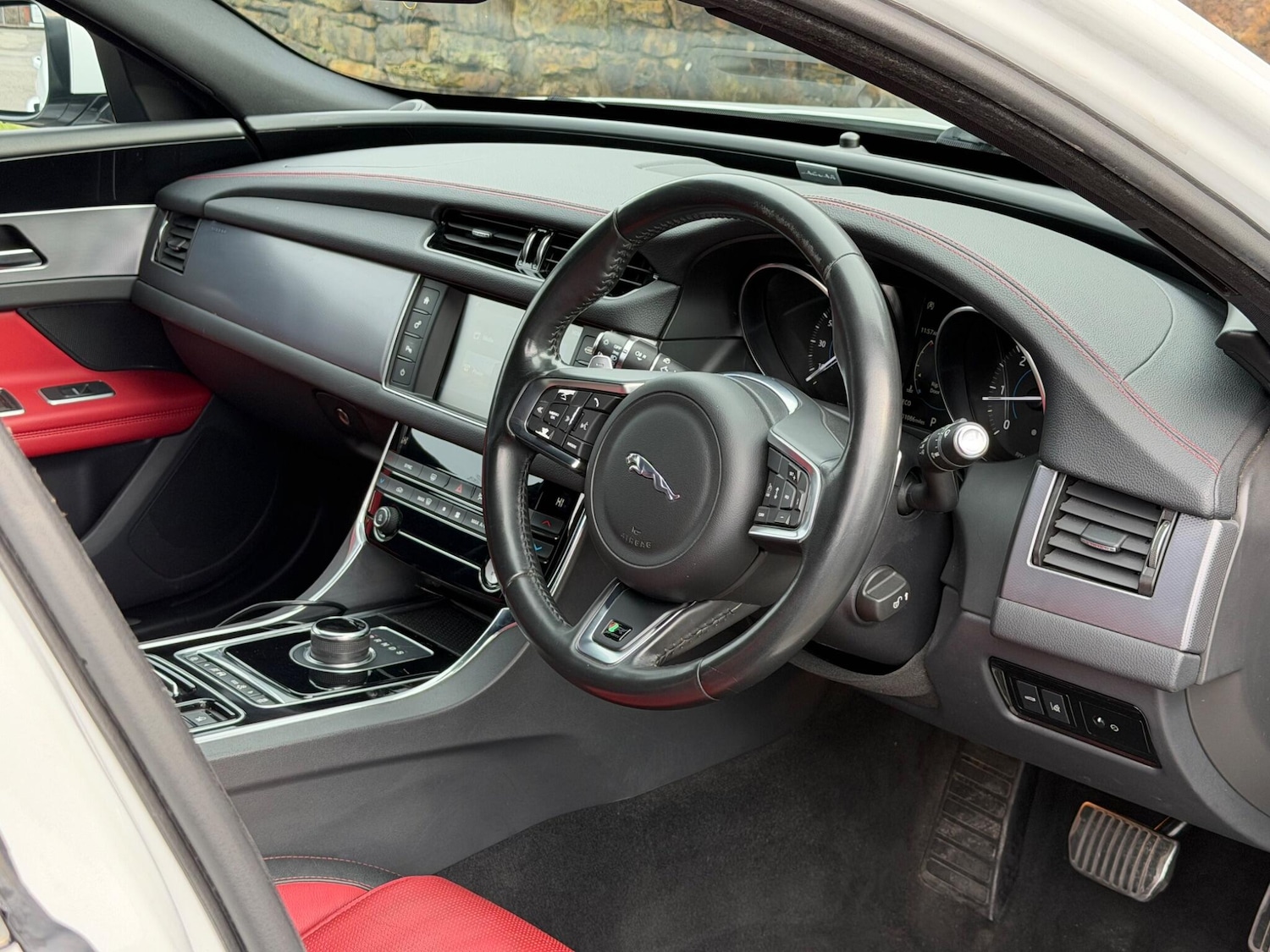 Used Jaguar XF 2017 for sale - 77400850: Photo 11