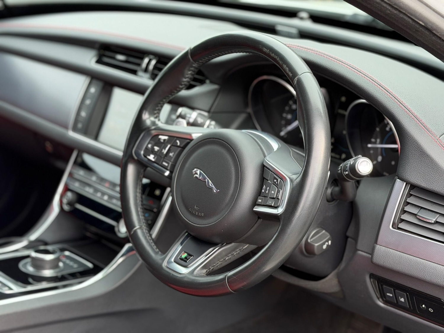 Used Jaguar XF 2017 for sale - 77400850: Photo 12