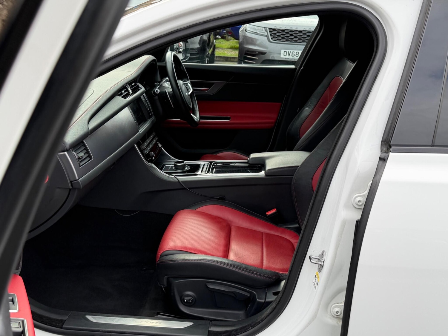 Used Jaguar XF 2017 for sale - 77400850: Photo 15