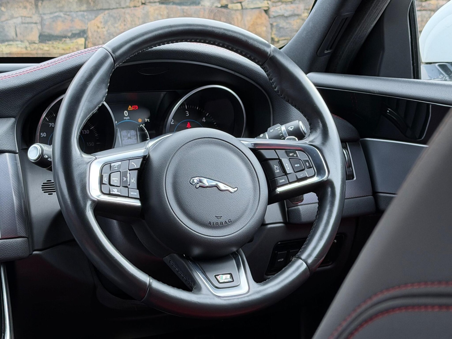 Used Jaguar XF 2017 for sale - 77400850: Photo 24