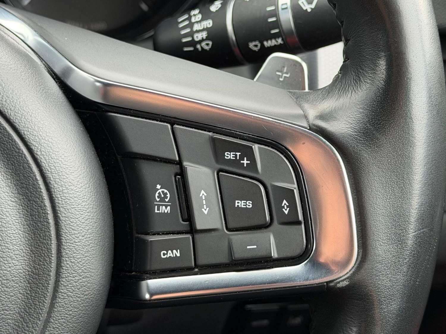 Used Jaguar XF 2017 for sale - 77400850: Photo 25