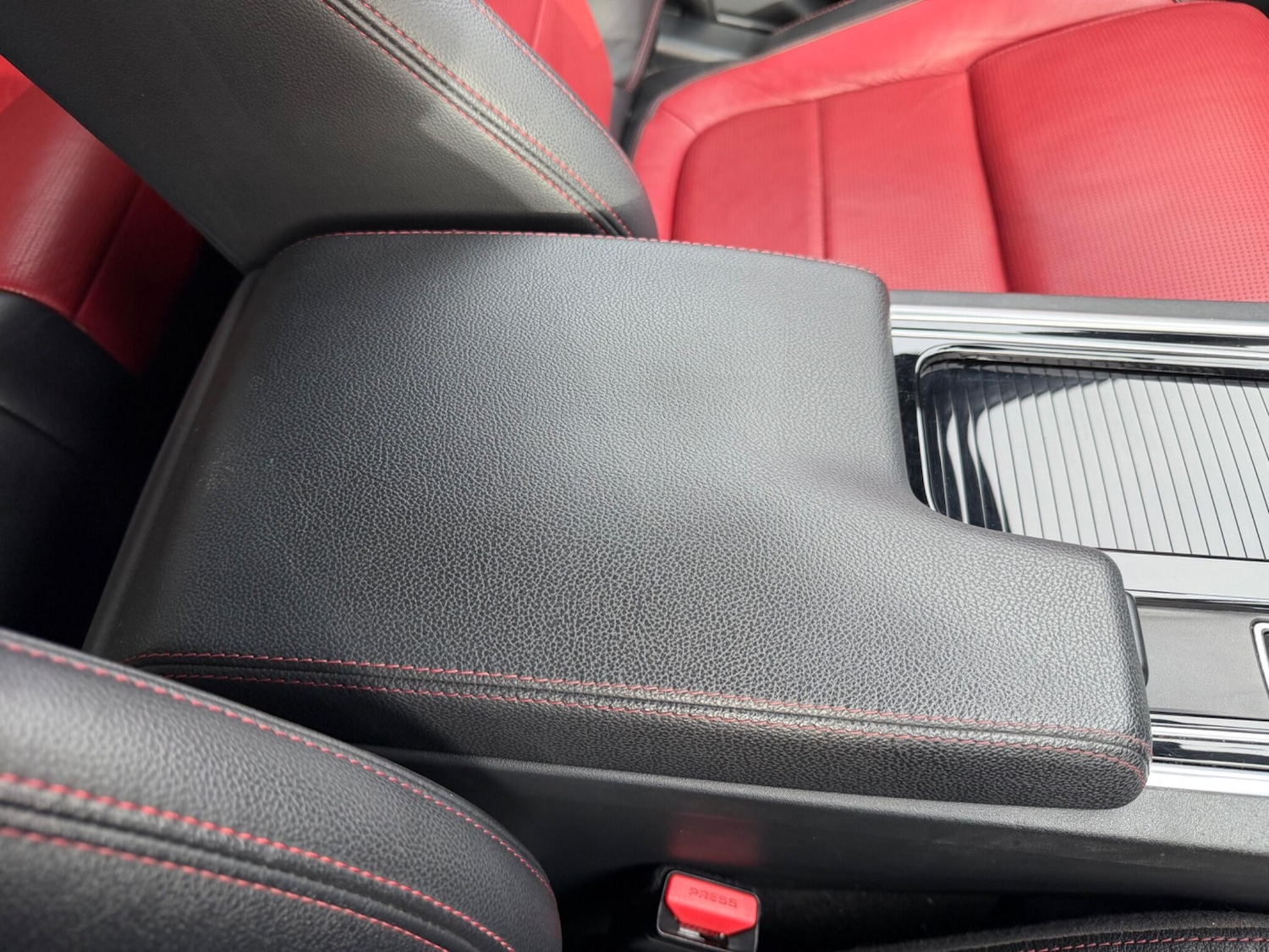 Used Jaguar XF 2017 for sale - 77400850: Photo 42