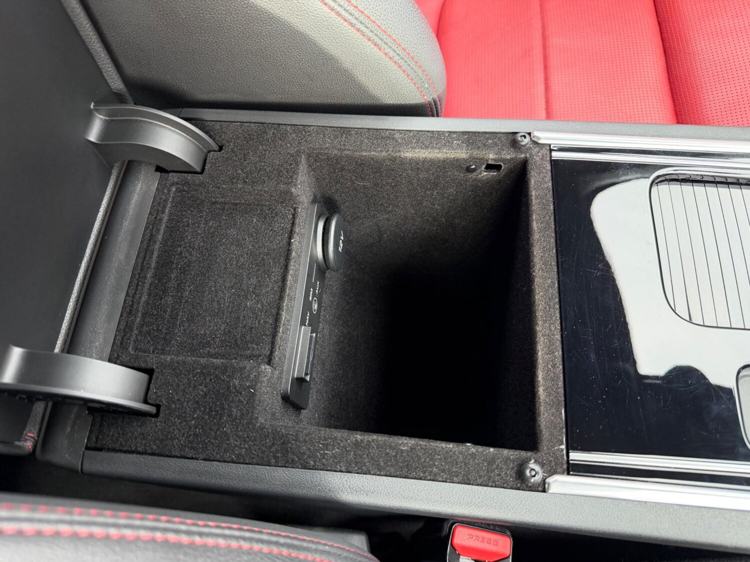 Used Jaguar XF 2017 for sale - 77400850: Photo 43