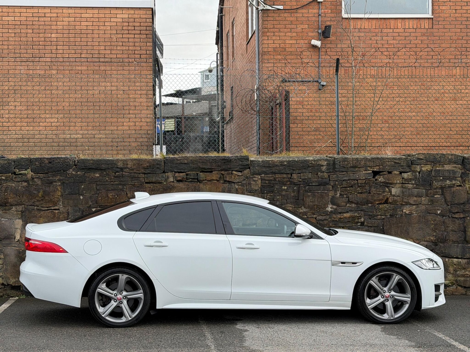 Used Jaguar XF 2017 for sale - 77400850: Photo 8