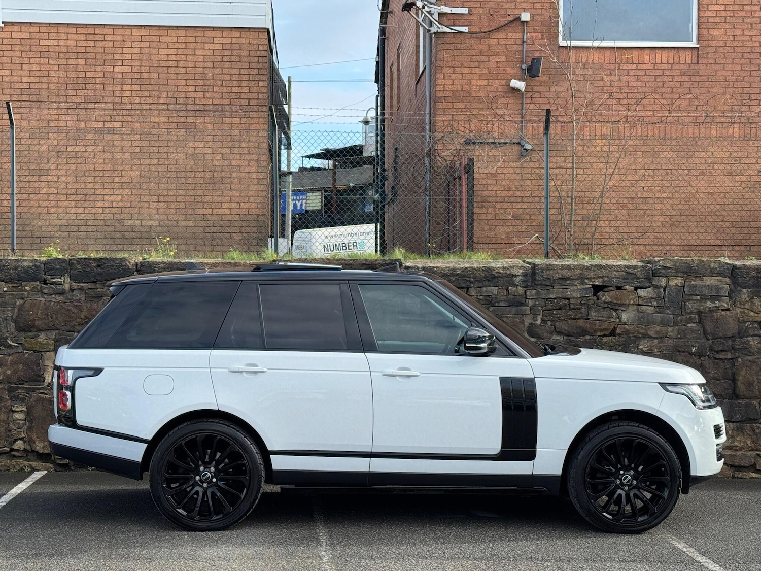 Used Land Rover Range Rover for sale - 76360983: Photo 12