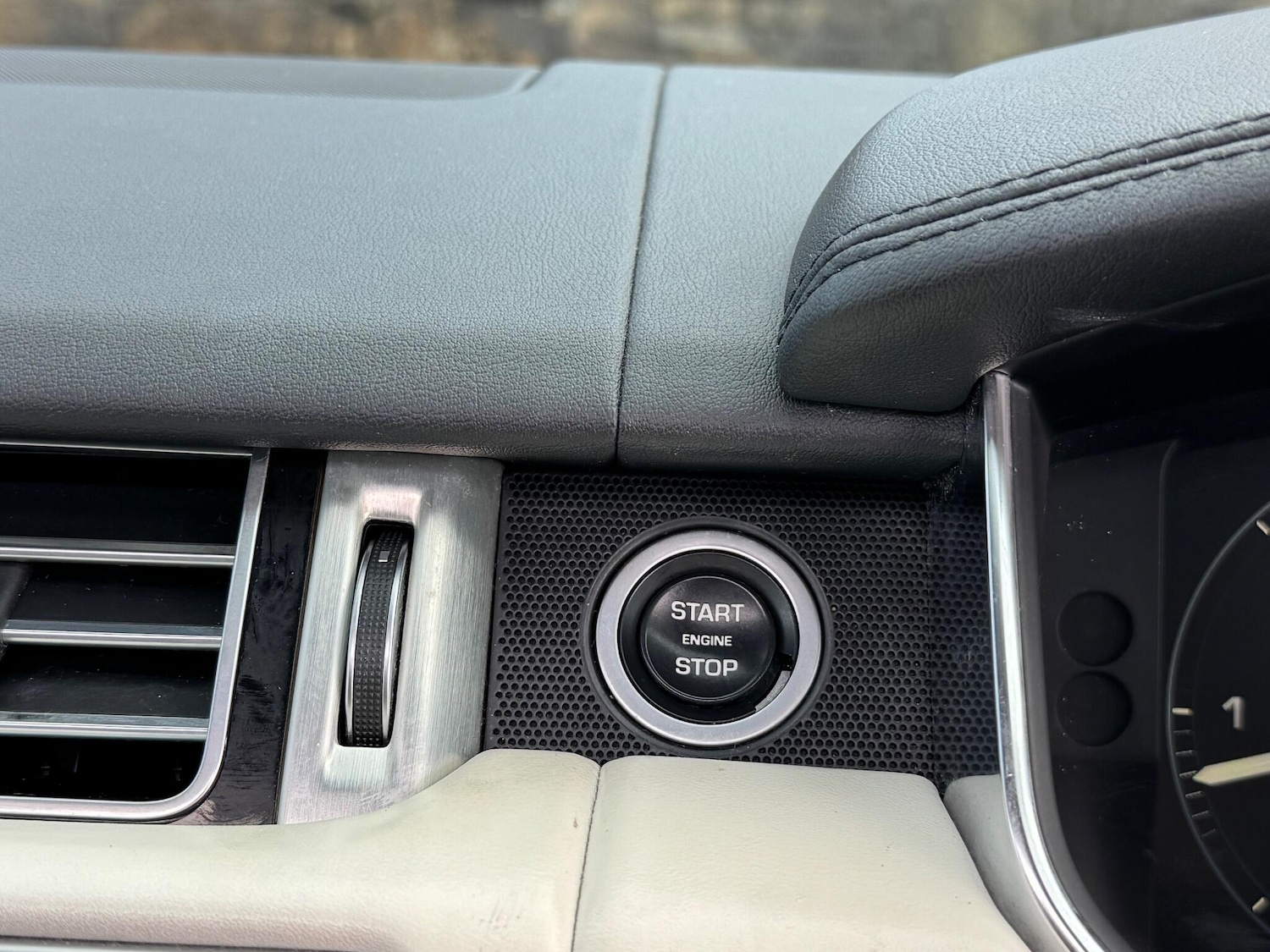Used Land Rover Range Rover for sale - 76360983: Photo 64