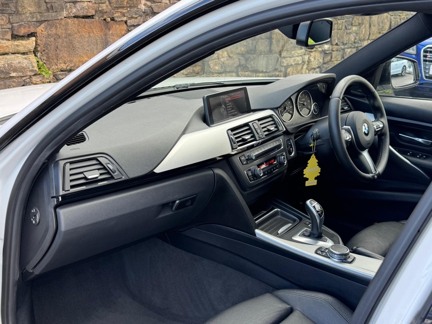 Used BMW 3 Series 2015 for sale - 76161106: Photo 14