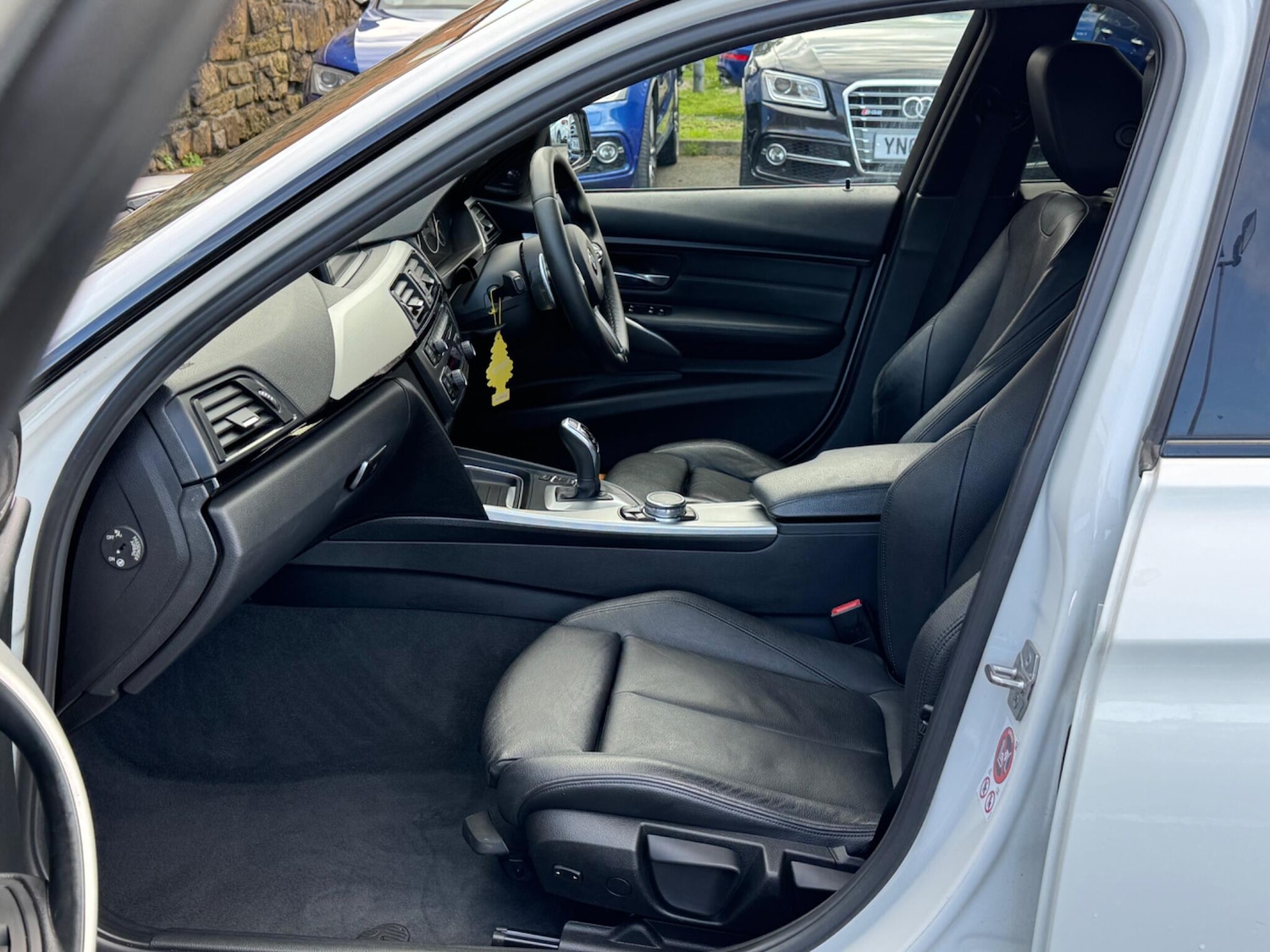 Used BMW 3 Series 2015 for sale - 76161106: Photo 16