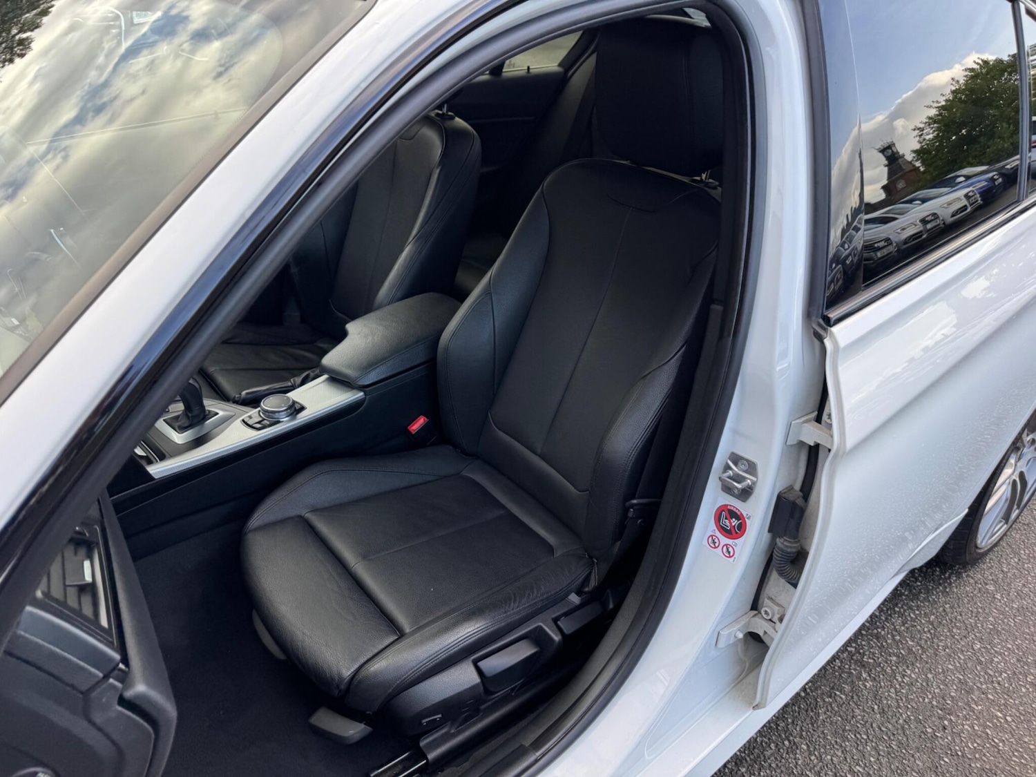 Used BMW 3 Series 2015 for sale - 76161106: Photo 18