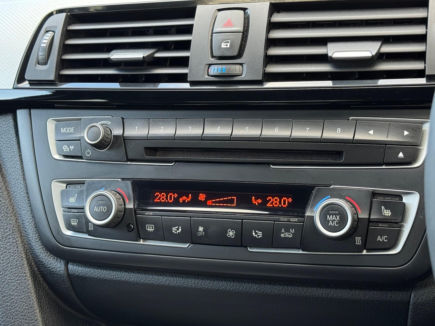 Used BMW 3 Series 2015 for sale - 76161106: Photo 37