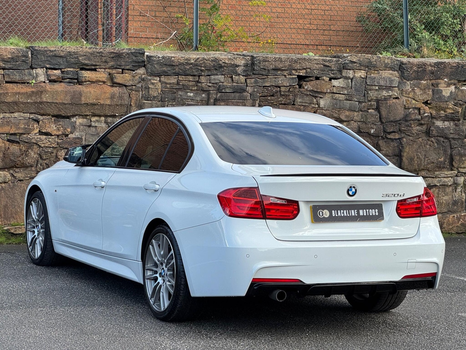 Used BMW 3 Series 2015 for sale - 76161106: Photo 5