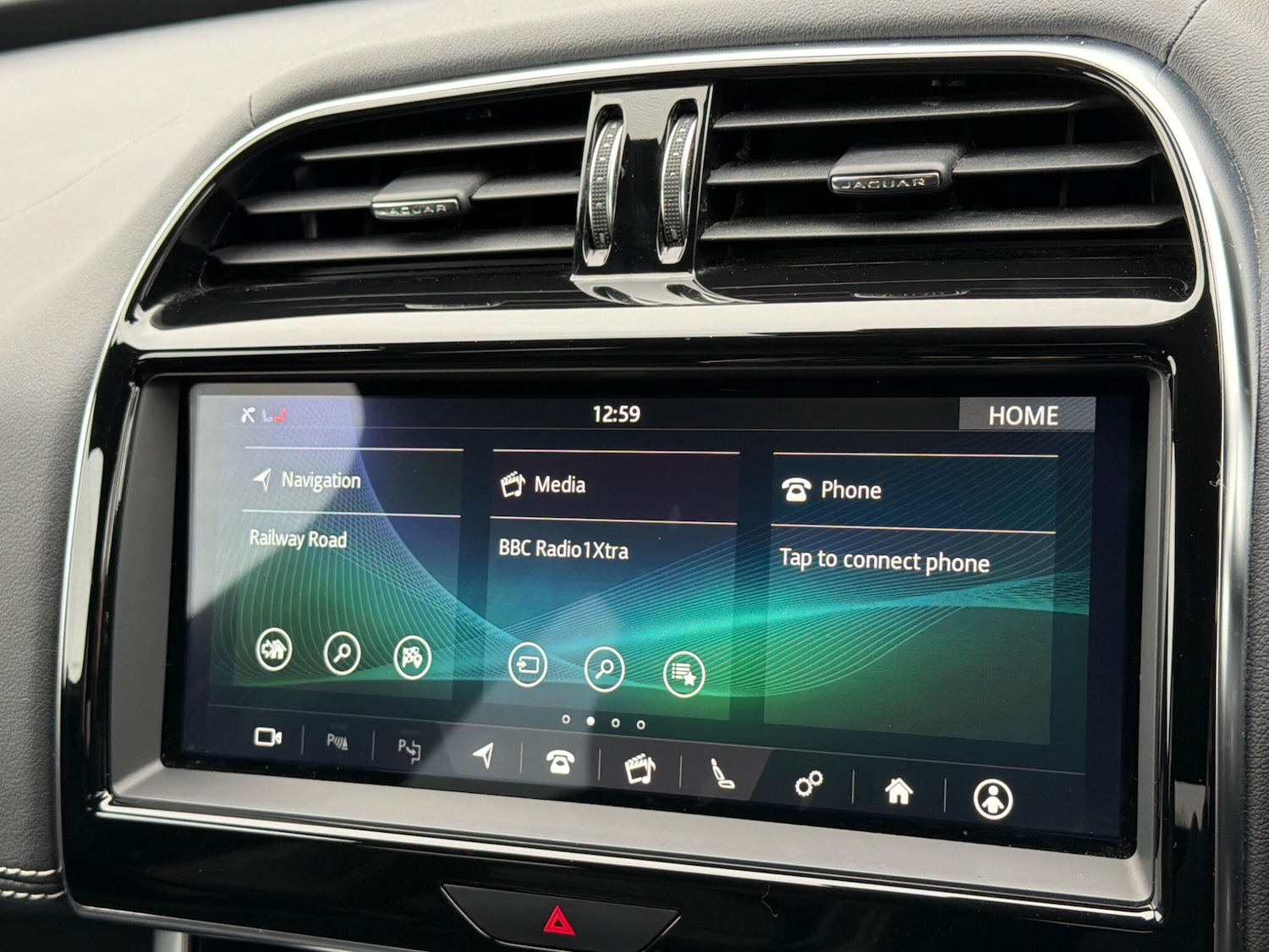 Used Jaguar XE 2020 for sale - 77511363: Photo 31