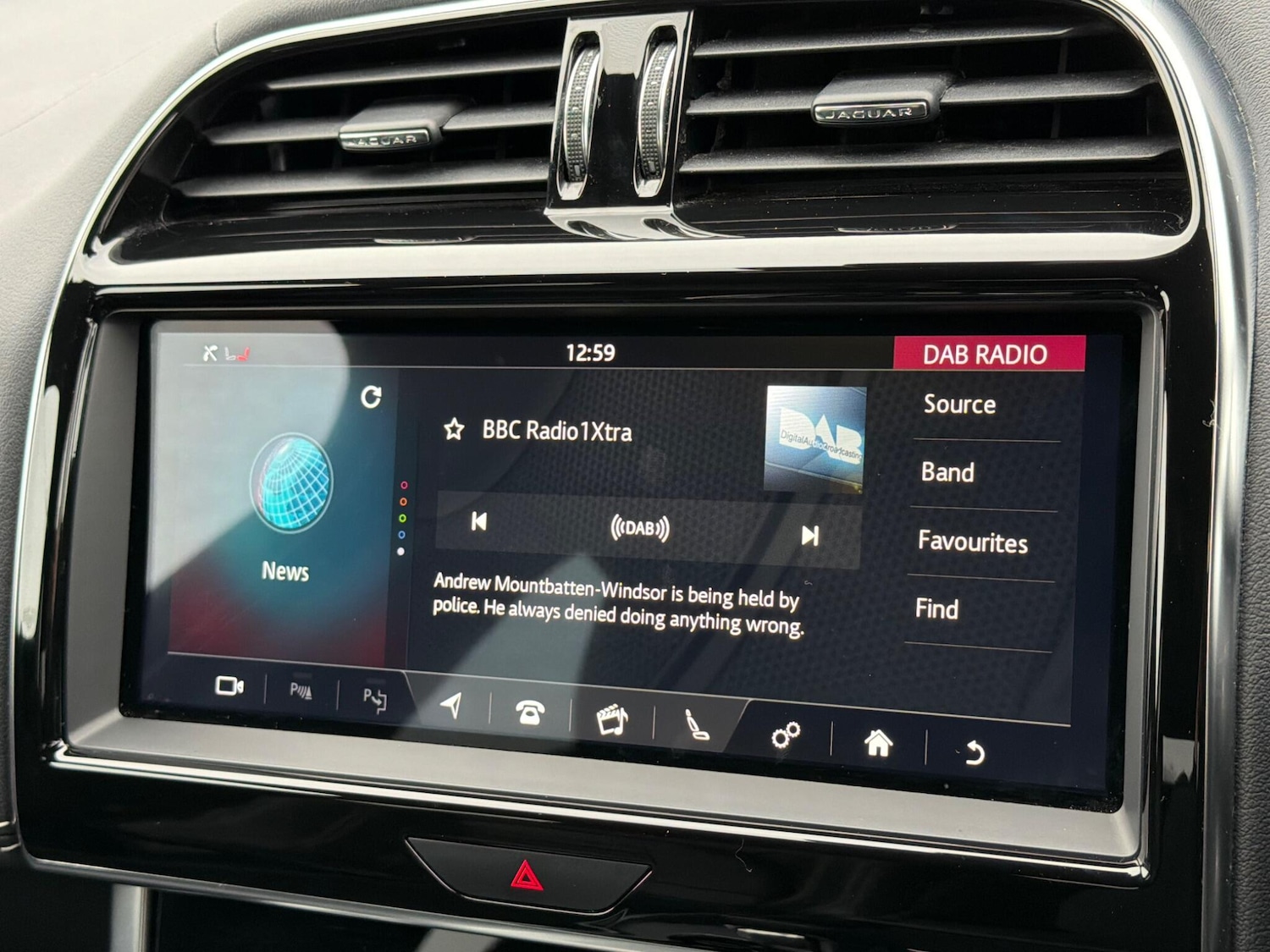 Used Jaguar XE 2020 for sale - 77511363: Photo 34