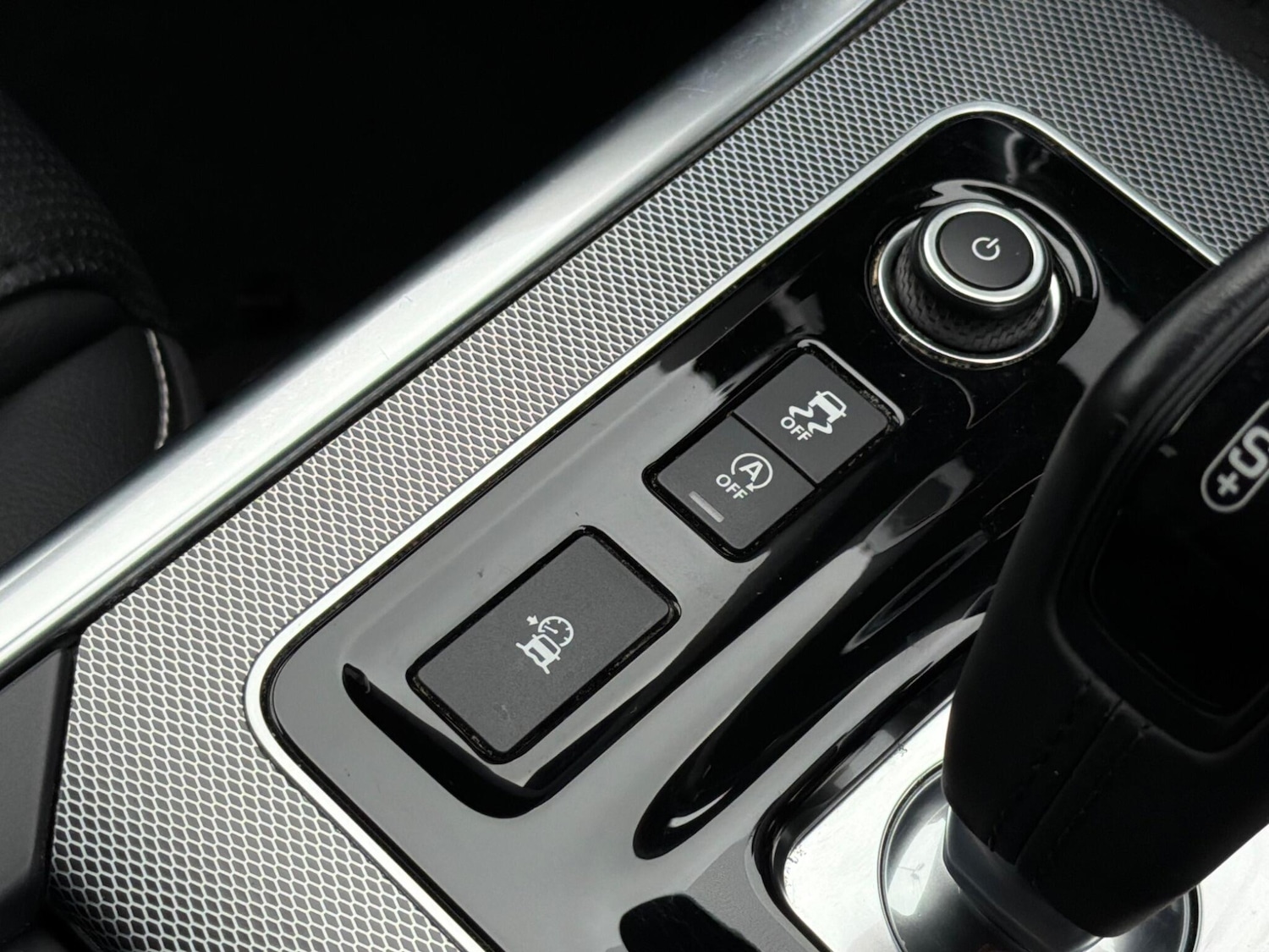 Used Jaguar XE 2020 for sale - 77511363: Photo 42