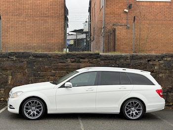 Used Mercedes-Benz C Class 2014 for sale - 76935959: Photo