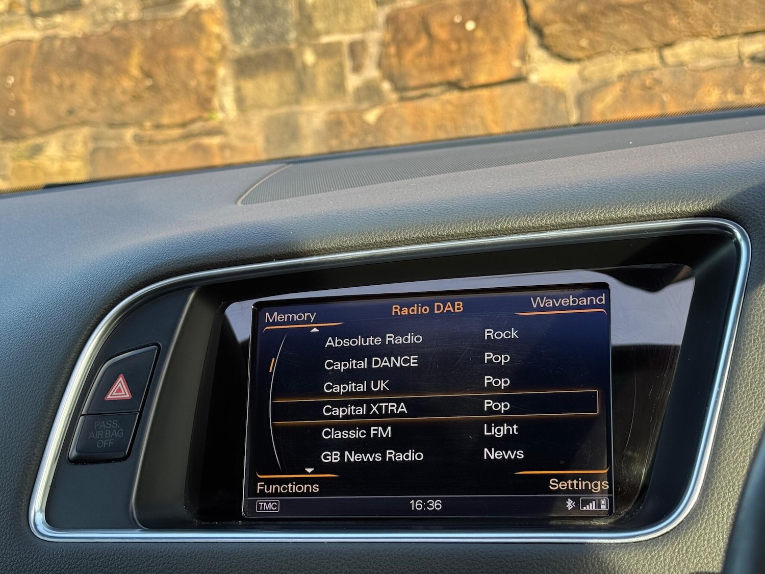 Used Audi Q5 2014 for sale - 76988896: Photo 35