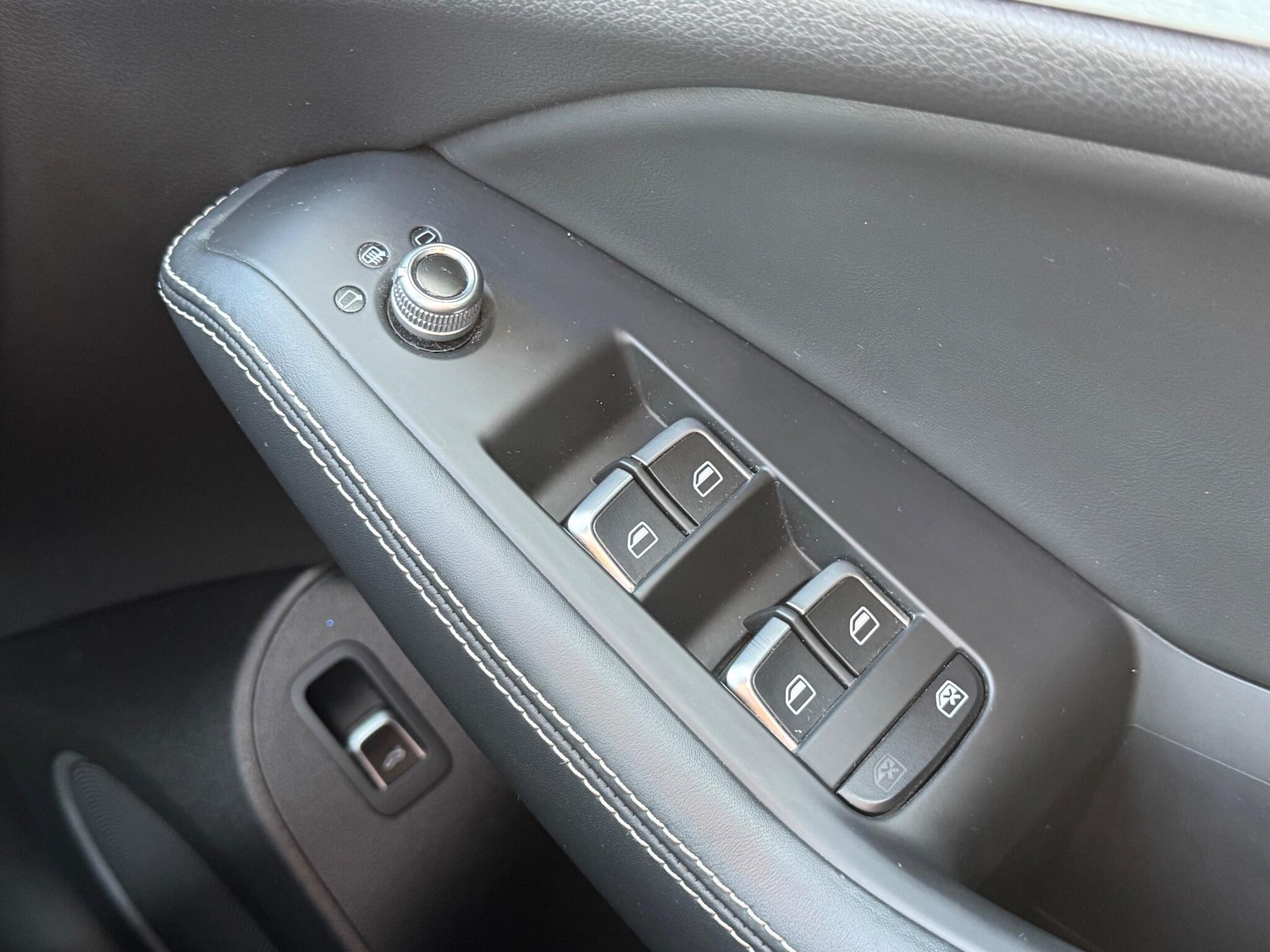 Used Audi Q5 2014 for sale - 76988896: Photo 47