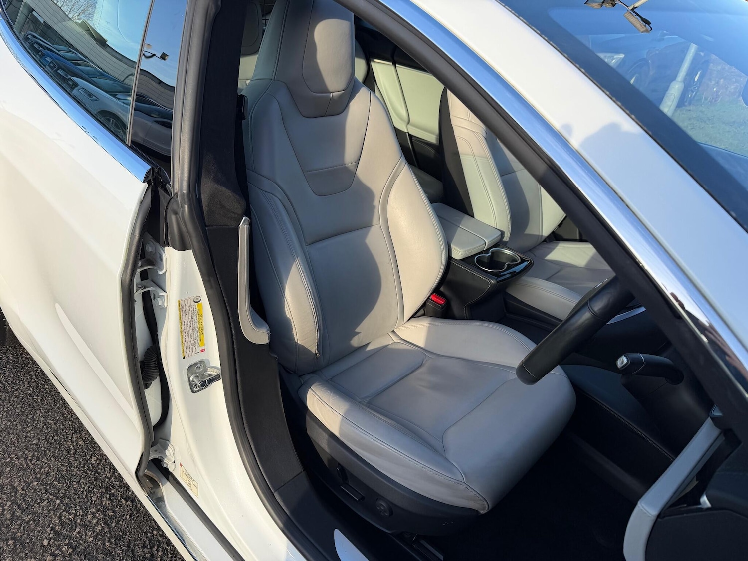 Used Tesla Model S 2016 for sale - 76913846: Photo 18