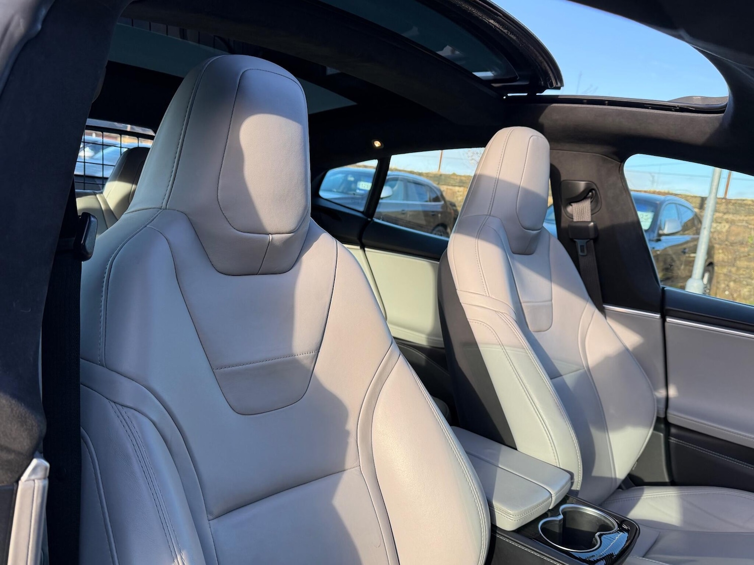 Used Tesla Model S 2016 for sale - 76913846: Photo 20