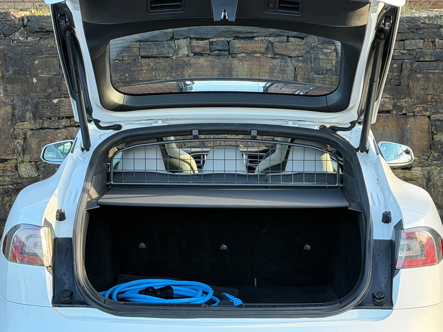 Used Tesla Model S 2016 for sale - 76913846: Photo 22