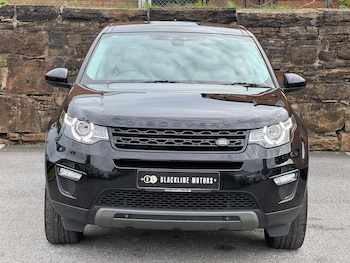 Used Land Rover Discovery Sport 2017 for sale - 76990763: Photo