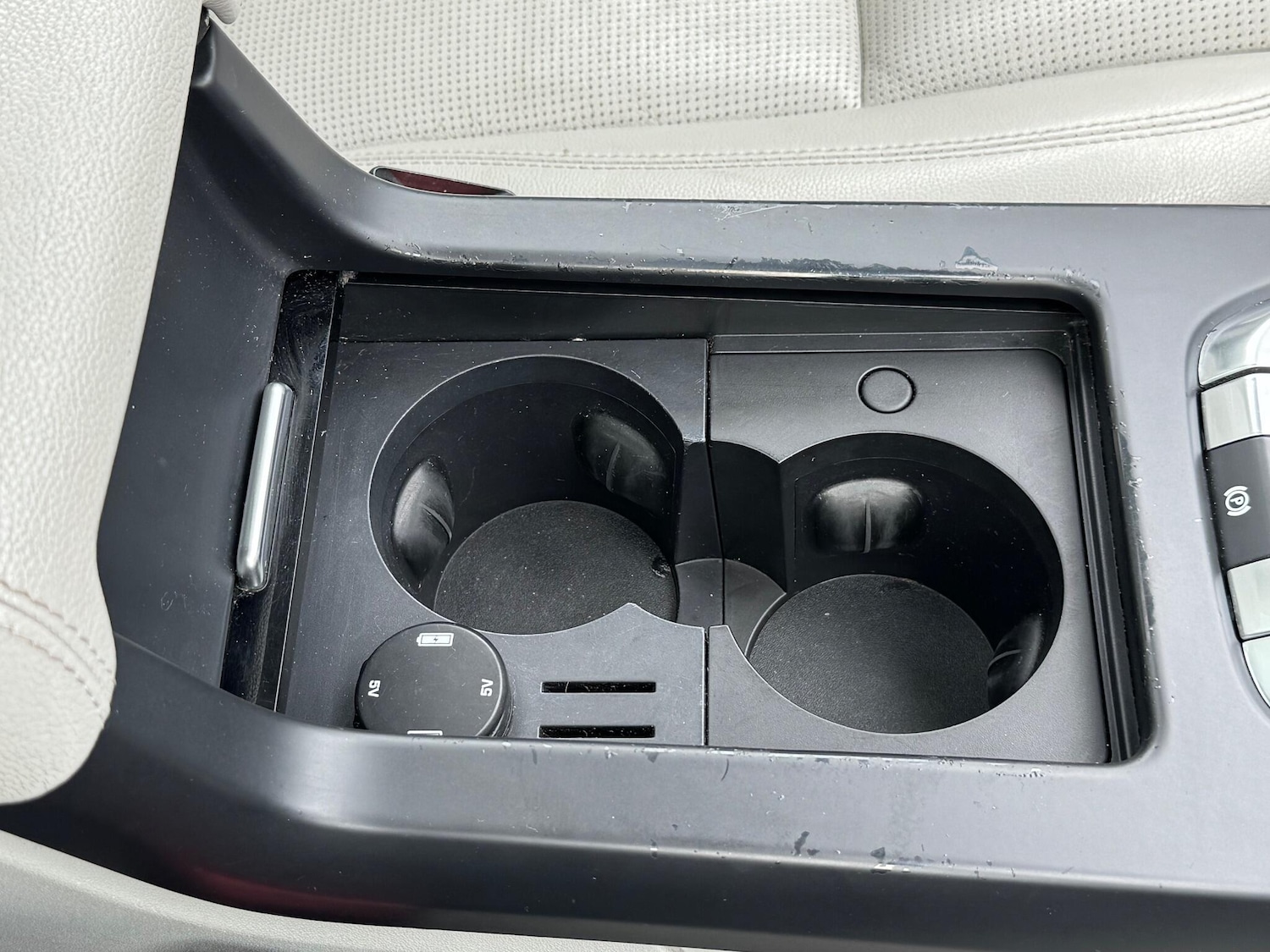 Used Land Rover Discovery Sport 2017 for sale - 76990763: Photo 41