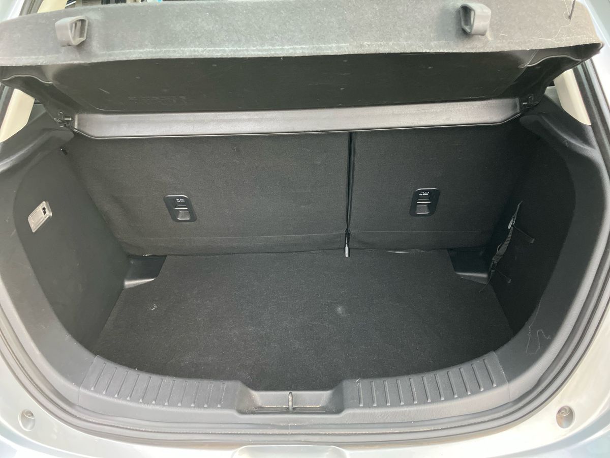 Used Mazda Mazda2 2015 for sale - 76888682: Photo 25