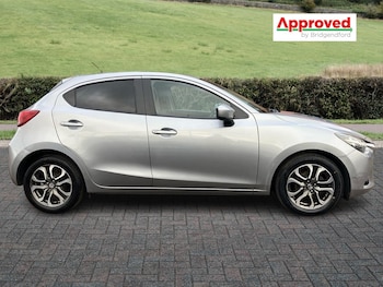 Used Mazda Mazda2 2015 for sale - 76888682: Photo