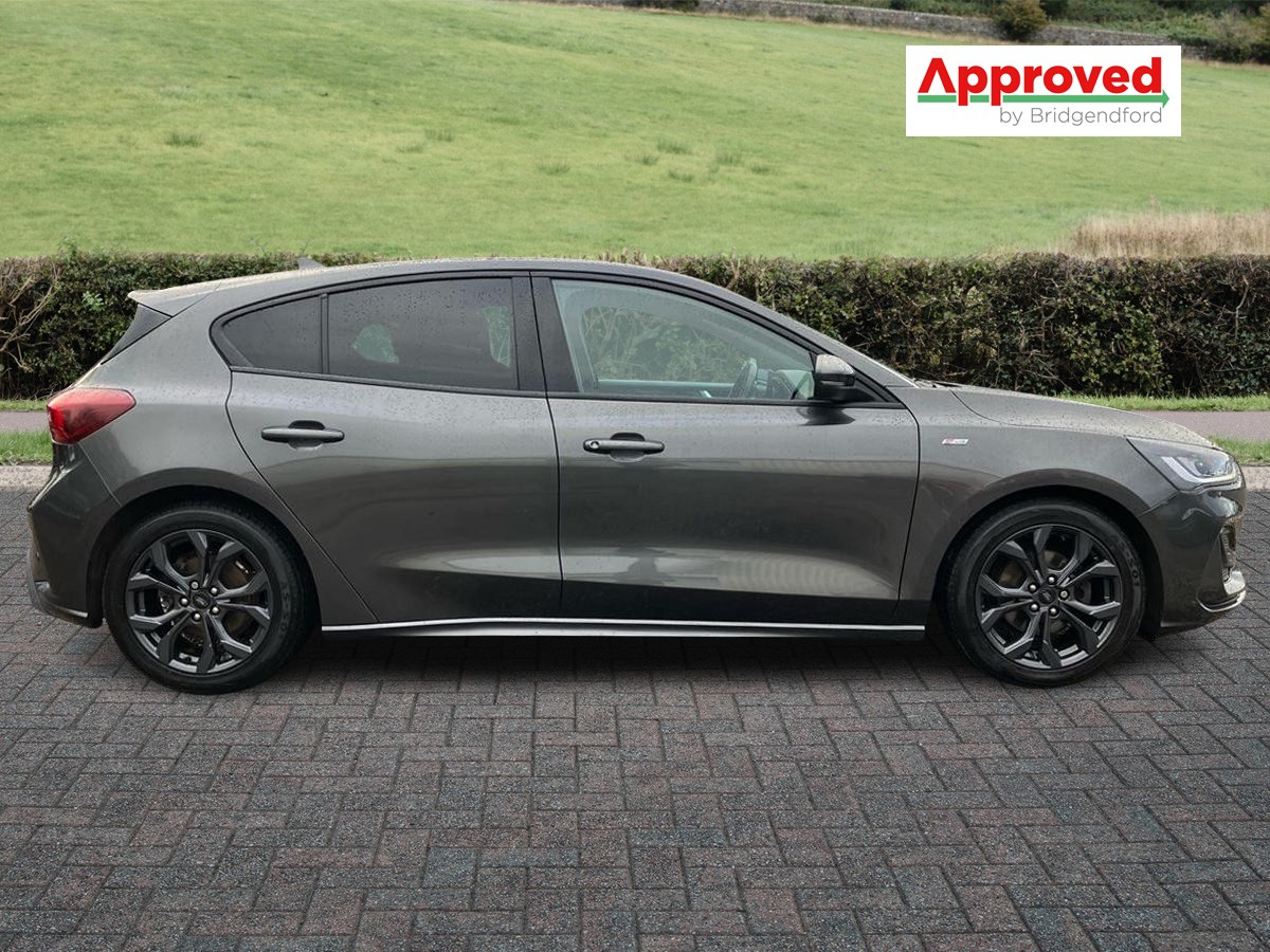 Used Ford Focus 2023 for sale - 77312317: Photo 2