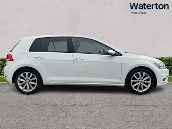 Used Volkswagen Golf 2018 for sale - 79602550: Photo