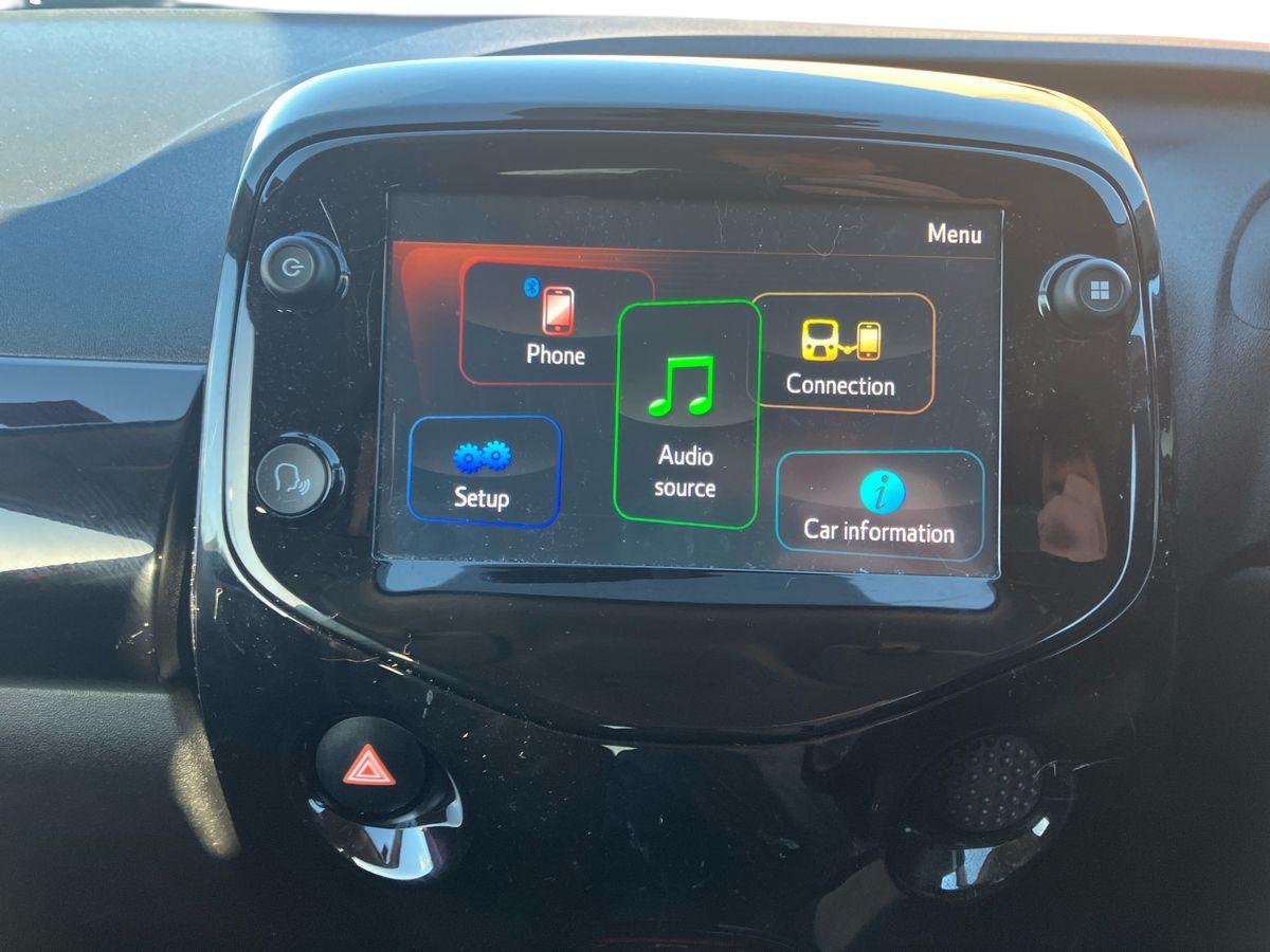 Used Toyota AYGO 2018 for sale - 76580160: Photo 27