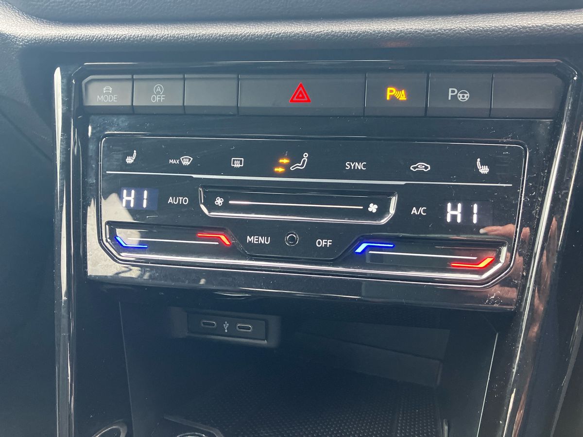 Used Volkswagen T-Roc 2022 for sale - 77950587: Photo 29