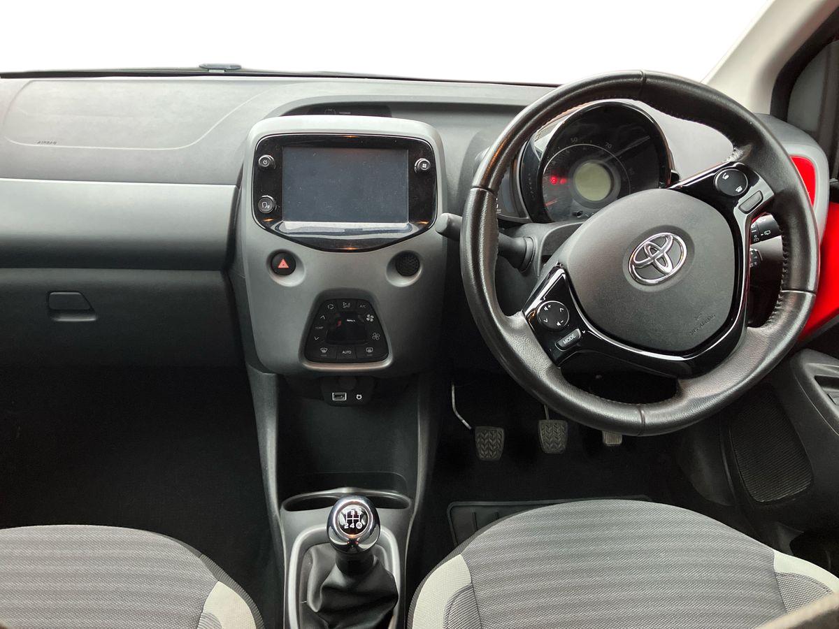 Used Toyota AYGO 2019 for sale - 76507434: Photo 16