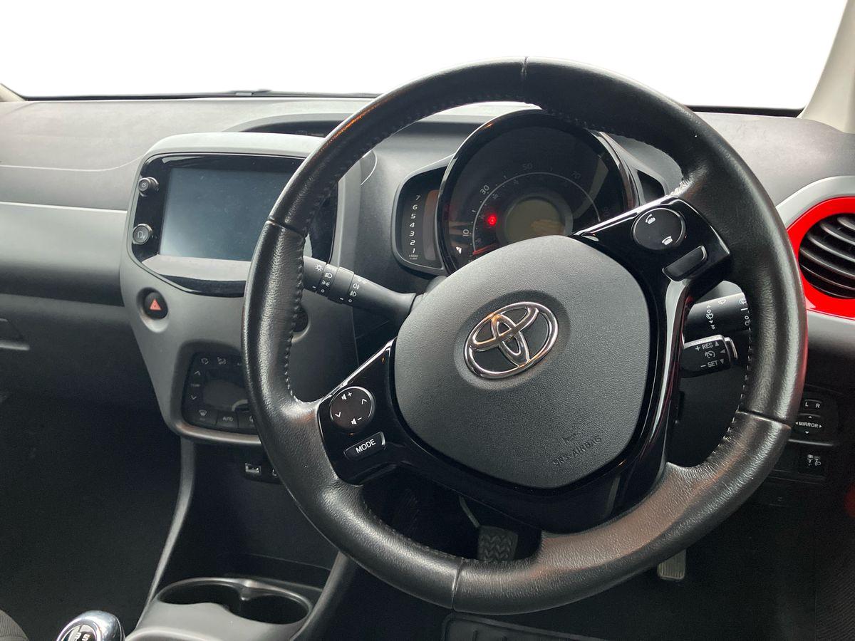 Used Toyota AYGO 2019 for sale - 76507434: Photo 17
