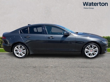 Used Jaguar XE 2019 for sale - 79202895: Photo