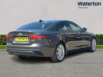 Used Jaguar XE 2019 for sale - 79202895: Photo