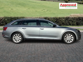 Used Skoda Superb 2021 for sale - 76140284: Photo 2