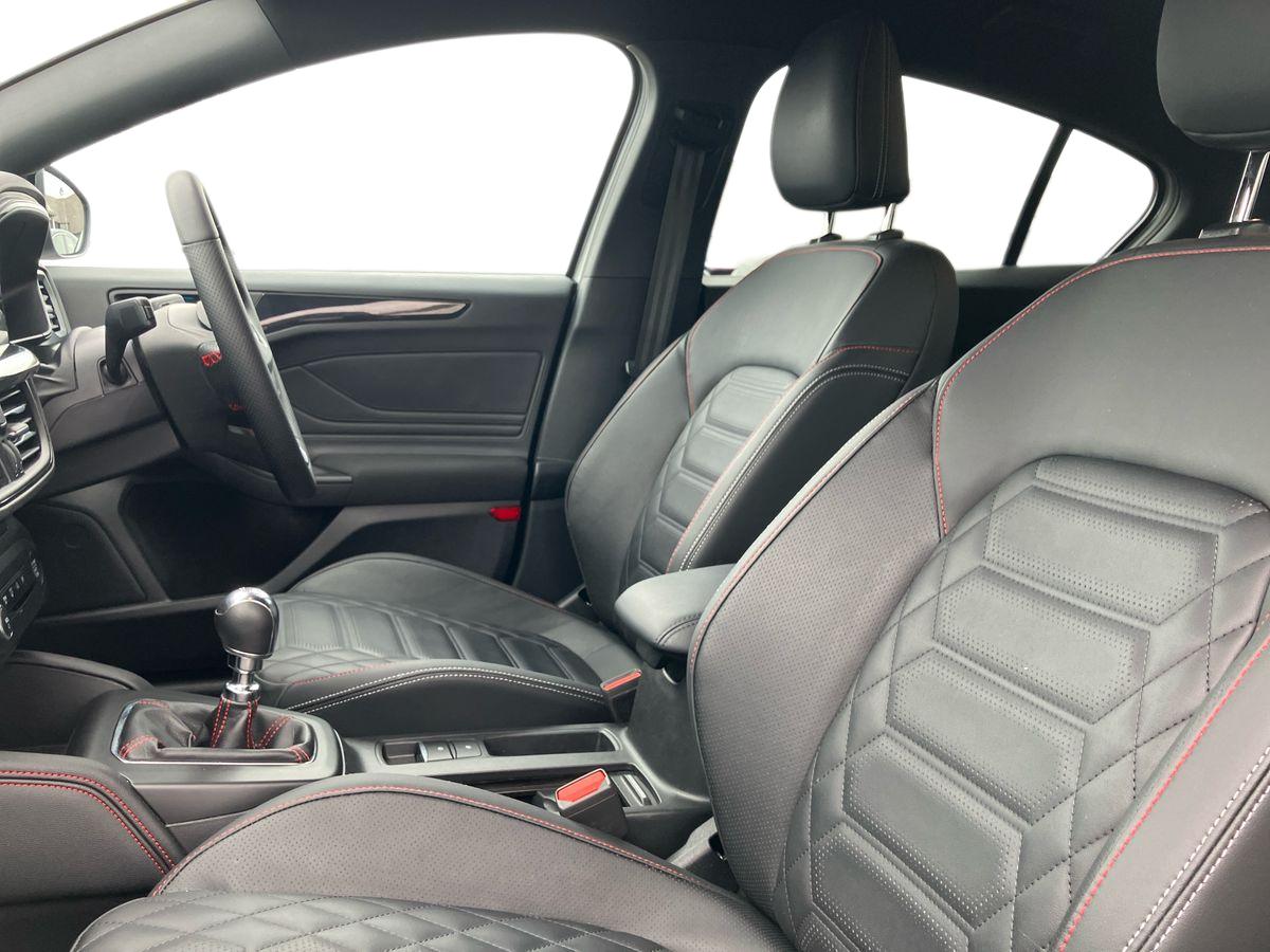 Used Ford Focus 2023 for sale - 76589789: Photo 23