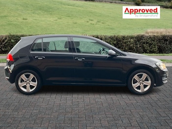 Used Volkswagen Golf 2015 for sale - 76544600: Photo
