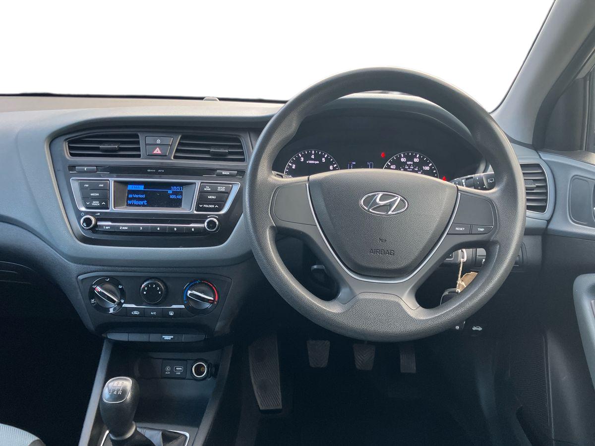 Used Hyundai i20 2016 for sale - 77630801: Photo 17