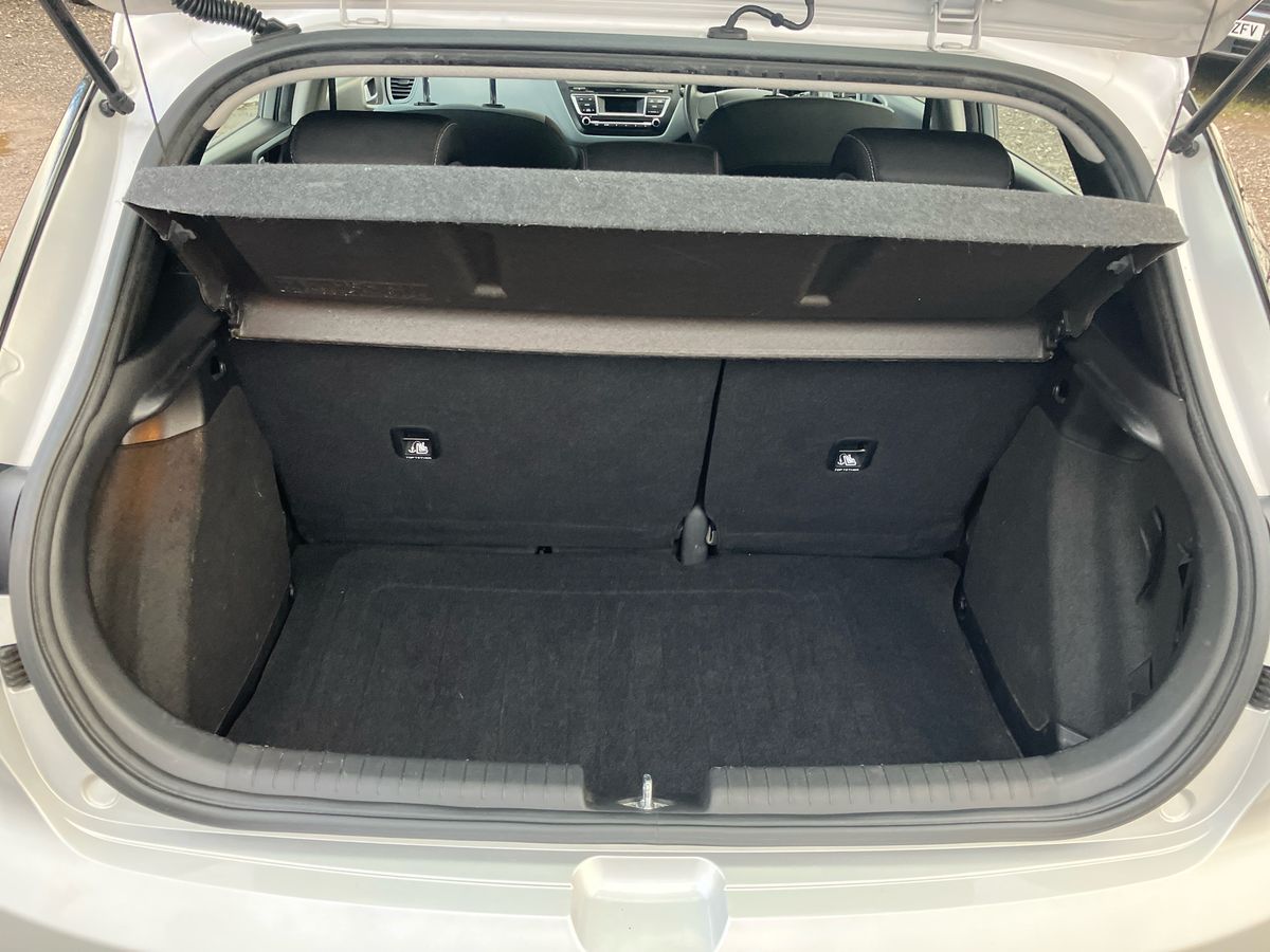 Used Hyundai i20 2016 for sale - 77630801: Photo 25