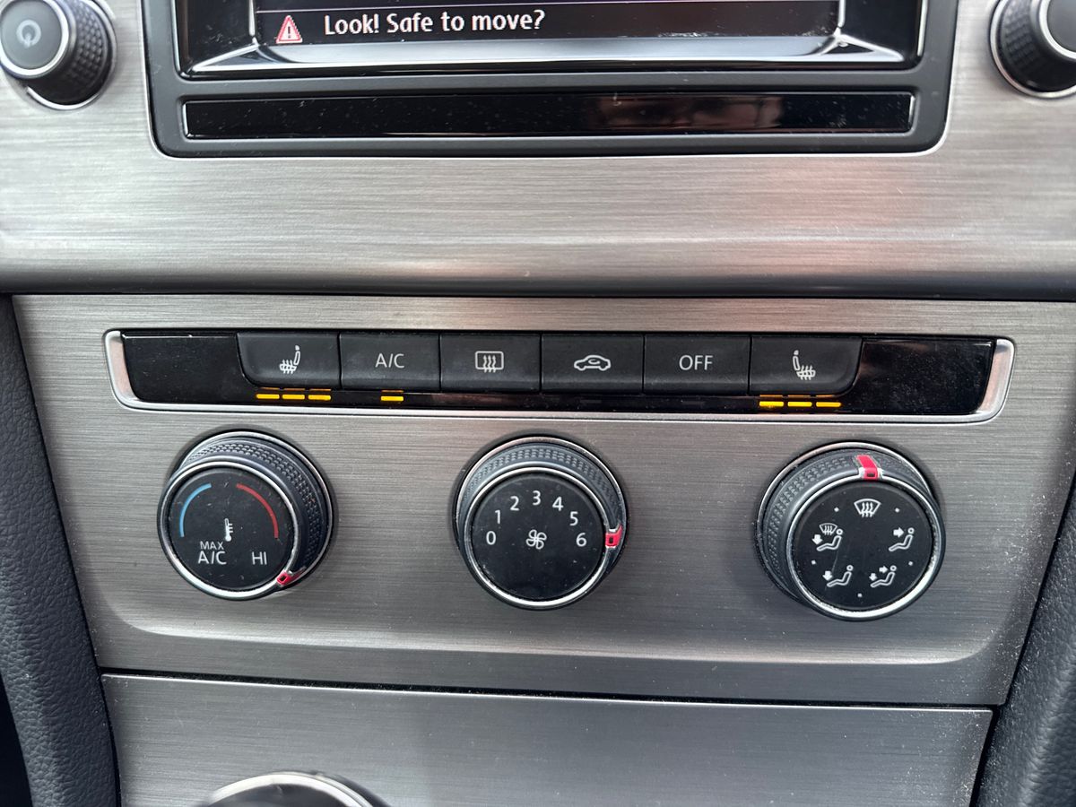 Used Volkswagen Golf 2015 for sale - 77059158: Photo 30