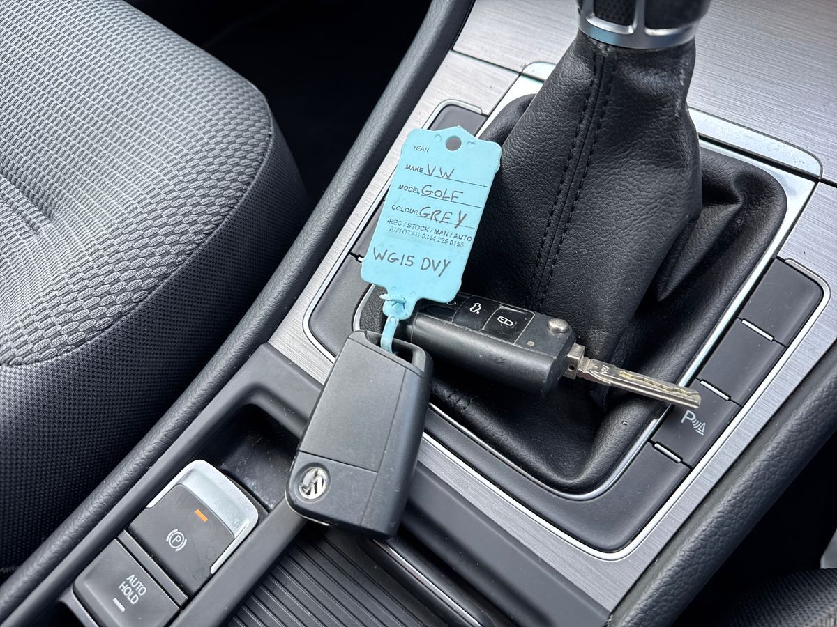 Used Volkswagen Golf 2015 for sale - 77059158: Photo 31