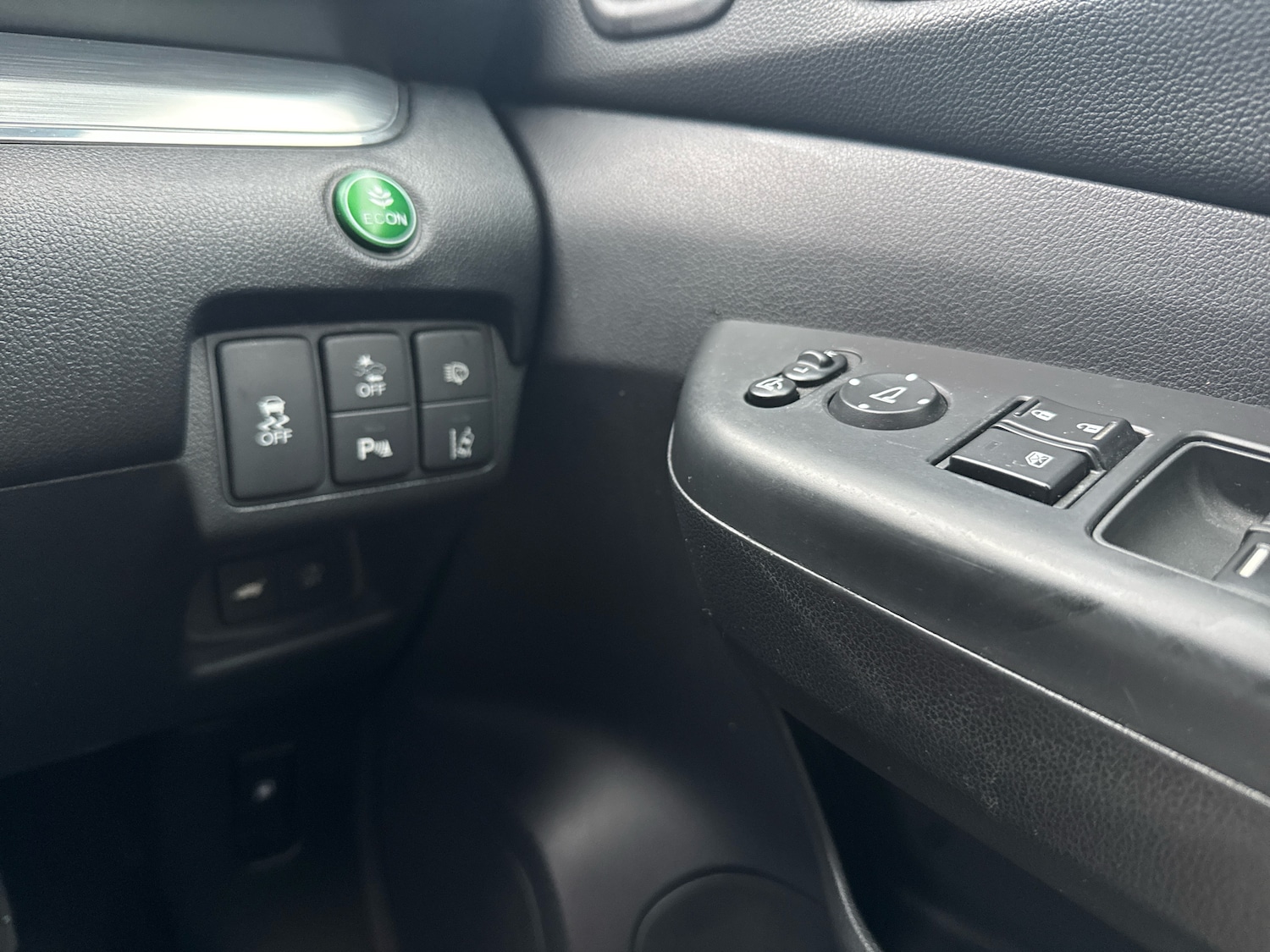 Used Honda CR-V 2017 for sale - 76447237: Photo 17