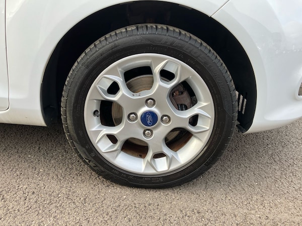 Used Ford Fiesta 2012 for sale - 76217301: Photo 13