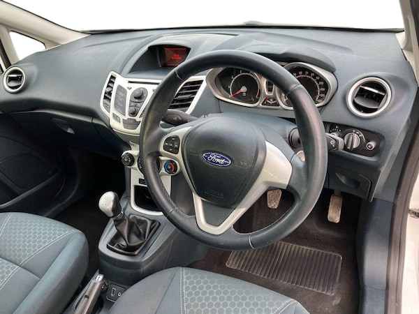 Used Ford Fiesta 2012 for sale - 76217301: Photo 14
