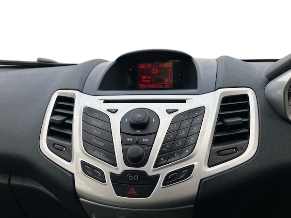 Used Ford Fiesta 2012 for sale - 76217301: Photo 26