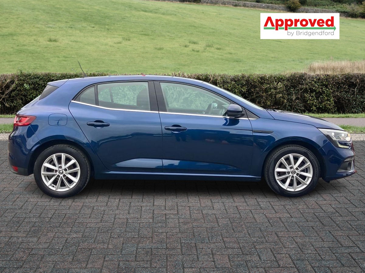 Used Renault Megane 2017 for sale - 76140040: Photo 2
