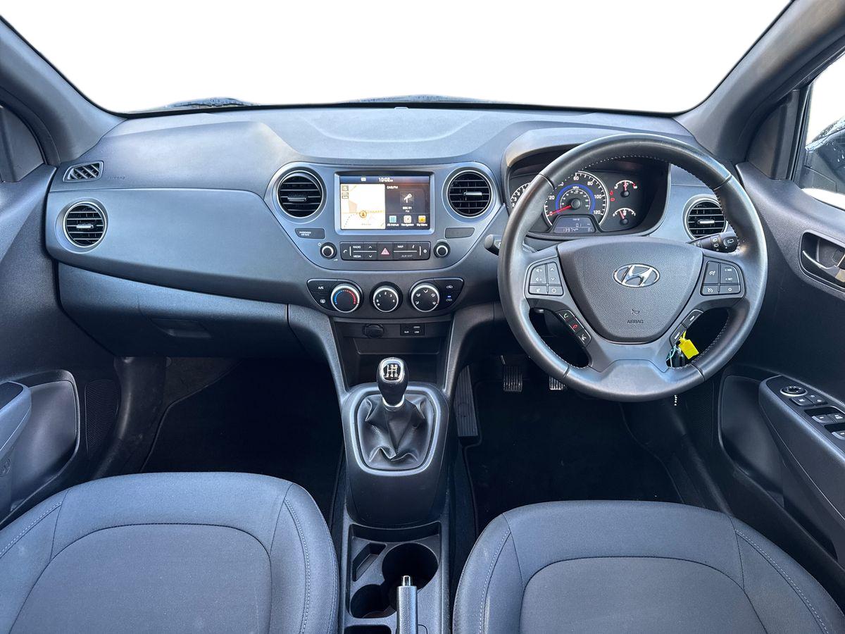 Used Hyundai i10 2018 for sale - 76717471: Photo 16